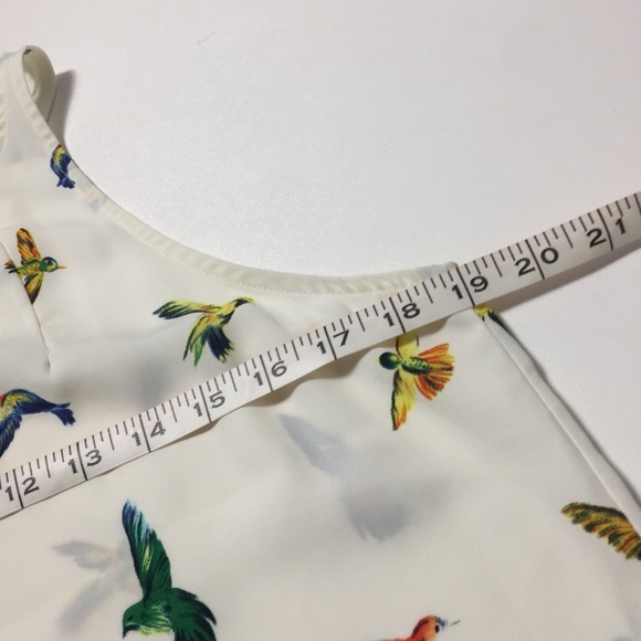 Honey Punch Humming Bird Blouse🌞 - Picture 6 of 6